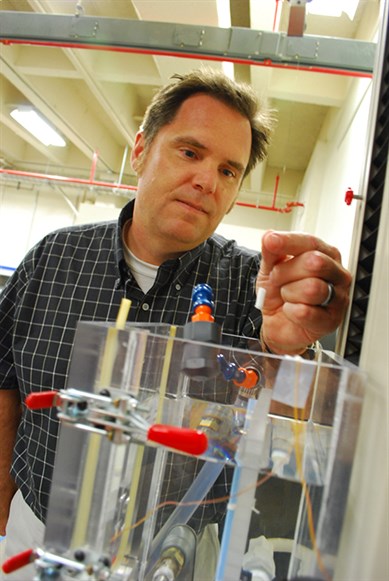 Dr. Maitland in his lab with the novel Polymer Foam device he created 